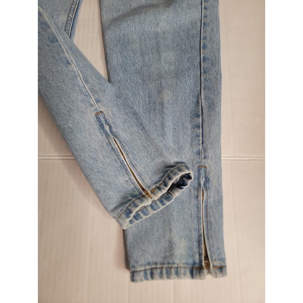 Vintage Guess High-Rise Mom Jeans30 (Measures 28" W x 28" L) Light Zip Hem USA - Picture 6 of 10